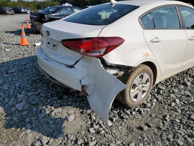 Photo 9 from auction – 2017 KIA FORTE LX with VIN 3KPFK4A71HE010949