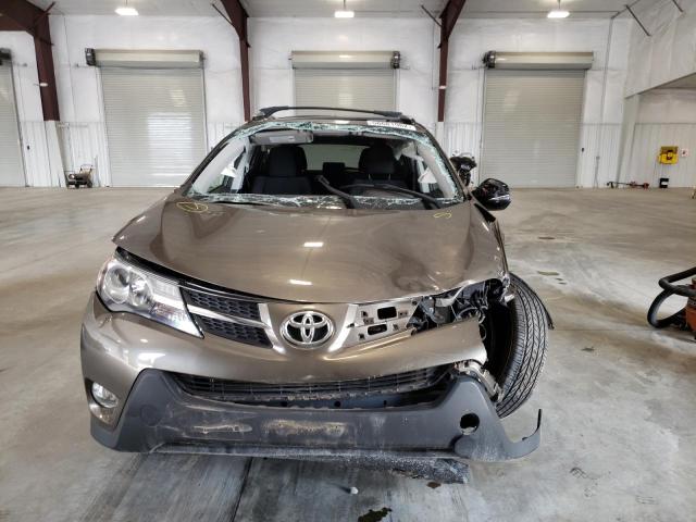 Photo 9 from auction – 2015 TOYOTA RAV4 XLE with VIN JTMRFREV7FD142409