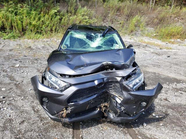 Photo 9 from auction – 2019 TOYOTA RAV4 XLE with VIN JTMP1RFV8KJ007939