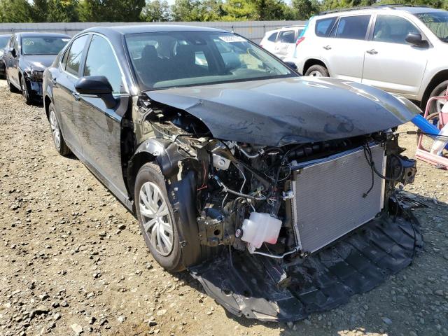 TOYOTA CAMRY LE 2022 with VIN 4T1C31AKXNU591699 - Photo from auction