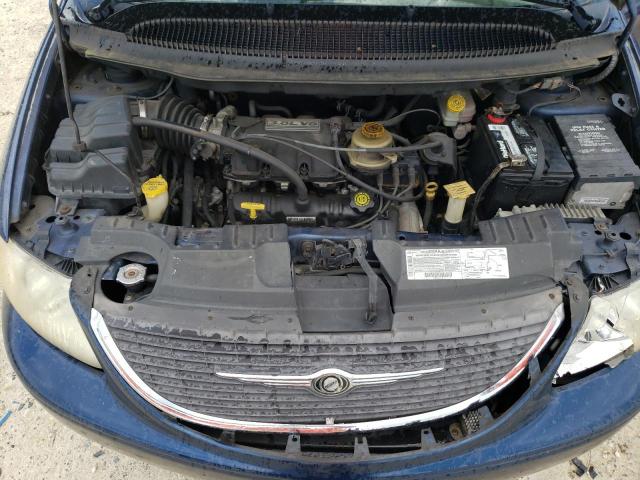 Photo 7 from auction – 2002 CHRYSLER TOWN & COU with VIN 2C4GP74L82R707945