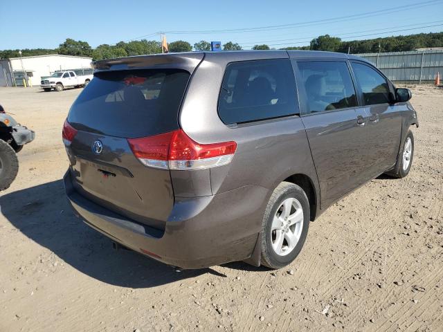 Photo 4 from auction – 2012 TOYOTA SIENNA BAS with VIN 5TDKA3DC6CS010691