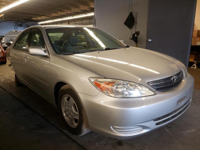 TOYOTA CAMRY LE 2003 with VIN 4T1BF30K23U046478 - Photo from auction