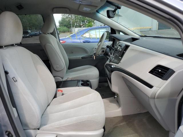 Photo 5 from auction – 2014 TOYOTA SIENNA LE with VIN 5TDKK3DC3ES473257
