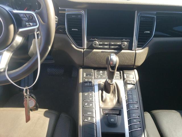 Photo 9 from auction – 2017 PORSCHE MACAN with VIN WP1AA2A55HLB08159
