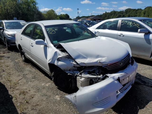 TOYOTA CAMRY LE 2006 with VIN 4T1BE32K96U676857 - Photo from auction