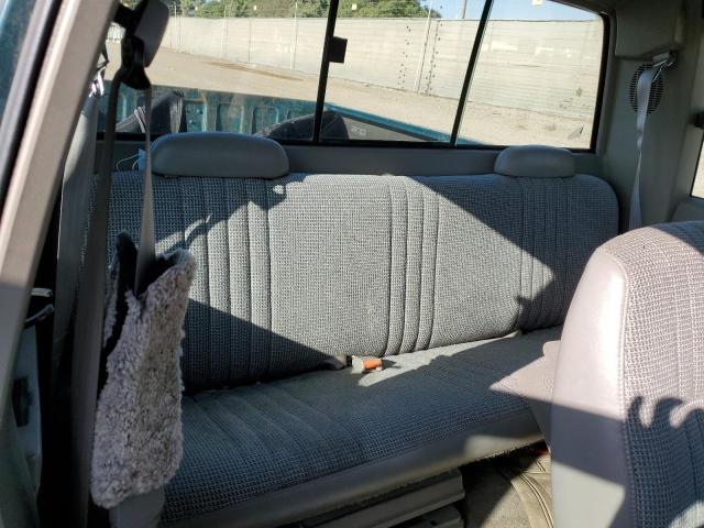 Photo 6 from auction – 1995 CHEVROLET GMT-400 C1 with VIN 2GCEC19H0S1262247