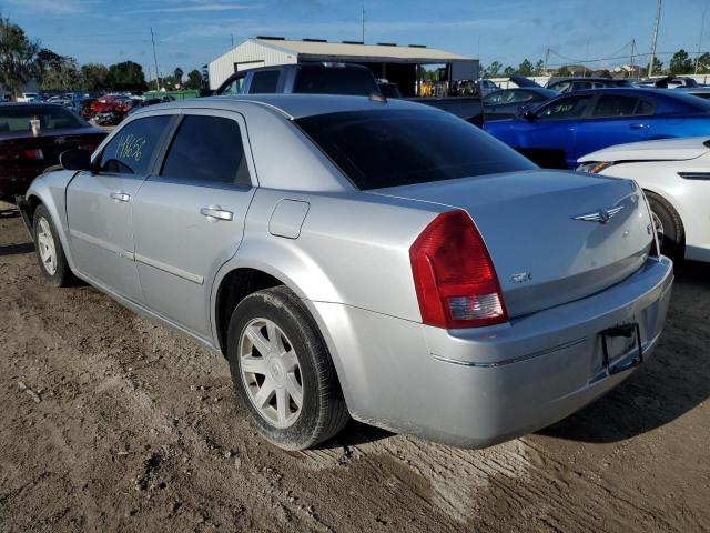 Photo 3 from auction – 2005 CHRYSLER 300 TOURIN with VIN 2C3AA53G35H573490