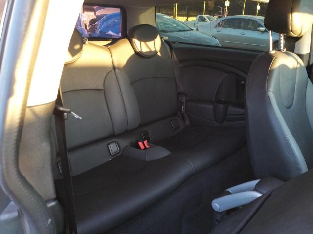 Photo 6 from auction – 2010 MINI COOPER CLU with VIN WMWML3C57ATX51854