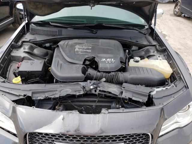 Photo 7 from auction – 2018 CHRYSLER 300 LIMITE with VIN 2C3CCAEG0JH208123