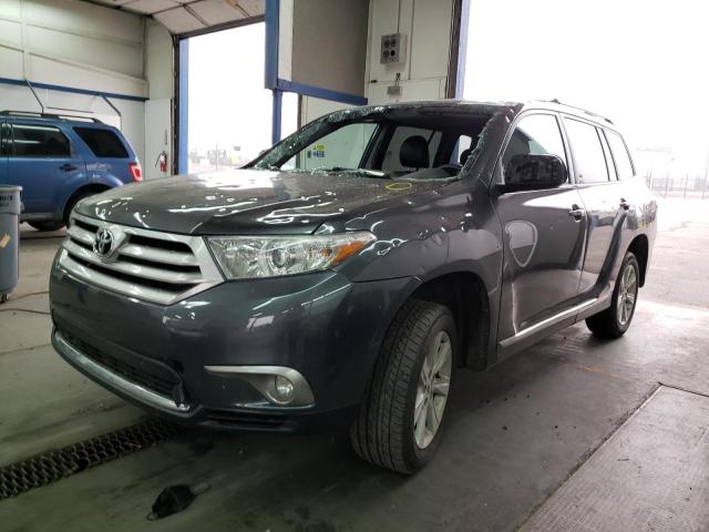 Photo 2 from auction – 2013 TOYOTA HIGHLANDER with VIN 5TDBK3EH9DS247832