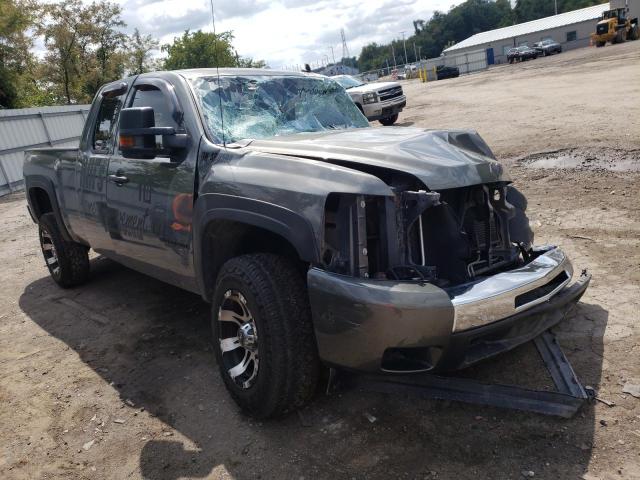 CHEVROLET SILVERADO 2011 with VIN 1GCRKSE32BZ452255 - Photo from auction