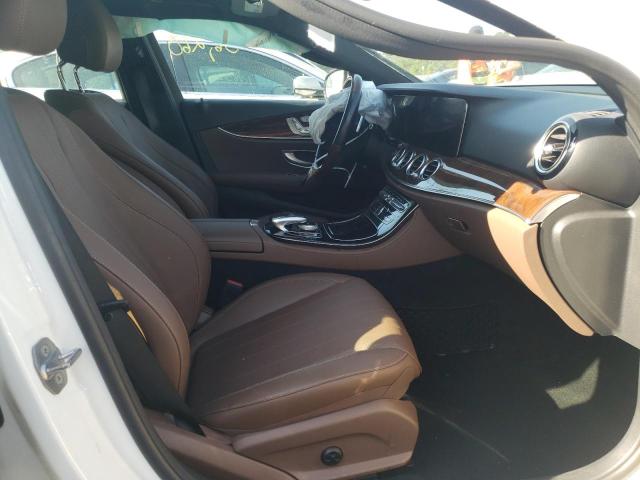 Photo 5 from auction – 2018 MERCEDES-BENZ E 300 with VIN WDDZF4JB3JA344887