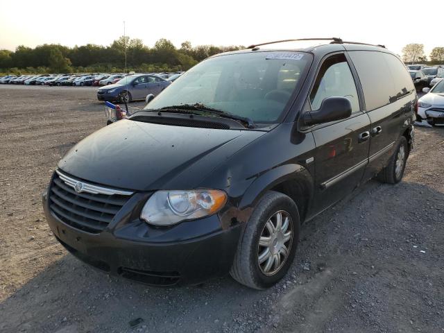 Photo 2 from auction – 2006 CHRYSLER TOWN & COU with VIN 2A4GP54L56R721970