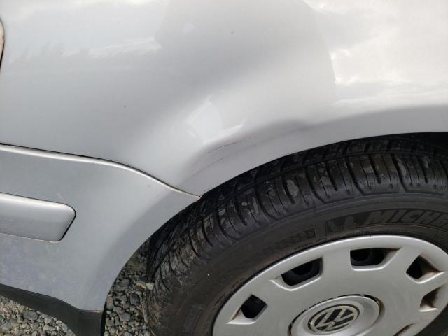 Photo 9 from auction – 1999 VOLKSWAGEN PASSAT GLS with VIN WVWMD63B2XE068321