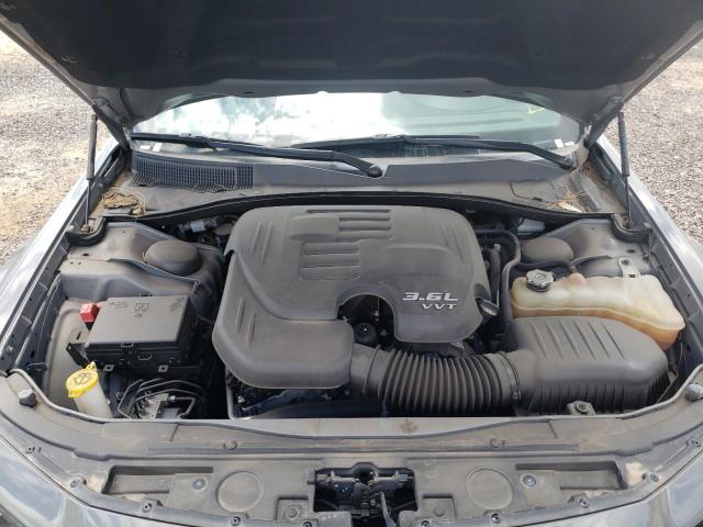 Photo 7 from auction – 2019 CHRYSLER 300 S with VIN 2C3CCABG6KH562721