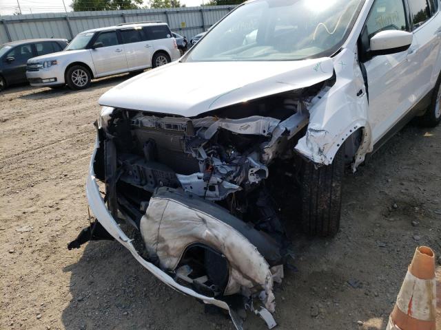 Photo 9 from auction – 2019 FORD ESCAPE SE with VIN 1FMCU0GDXKUA17034