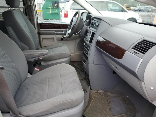 Photo 5 from auction – 2010 CHRYSLER TOWN & COU with VIN 2A4RR5D14AR347989