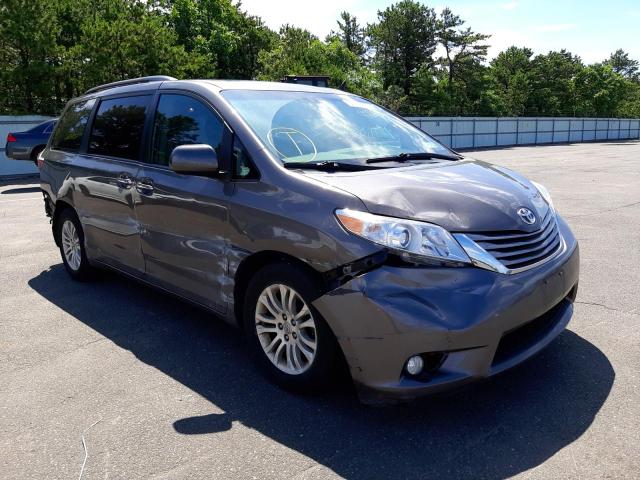 TOYOTA SIENNA XLE 2017 with VIN 5TDYZ3DC9HS822934 - Photo from auction