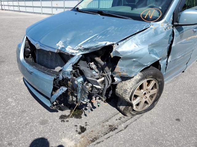 Photo 9 from auction – 2008 CHRYSLER TOWN & COU with VIN 2A8HR54P58R701205