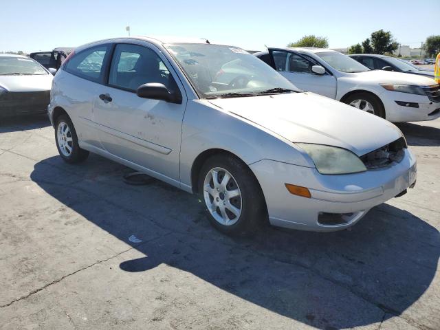 Photo 1 from auction – 2005 FORD FOCUS ZX3 with VIN 3FAFP31N65R141332