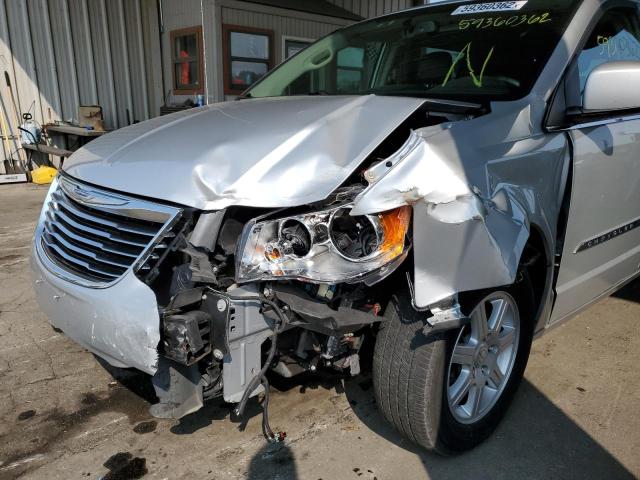 Photo 9 from auction – 2012 CHRYSLER TOWN & COU with VIN 2C4RC1BG4CR343984