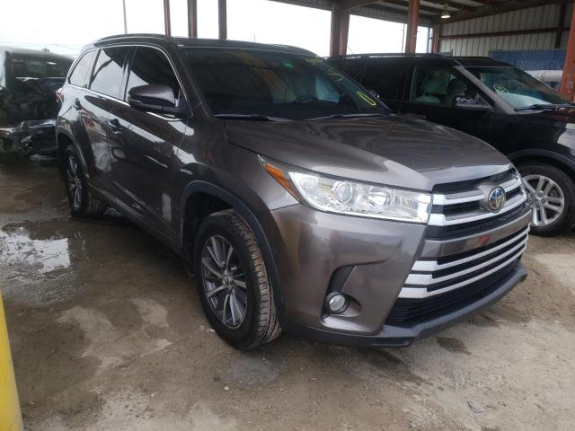 Photo 1 from auction – 2019 TOYOTA HIGHLANDER with VIN 5TDKZRFH3KS555556
