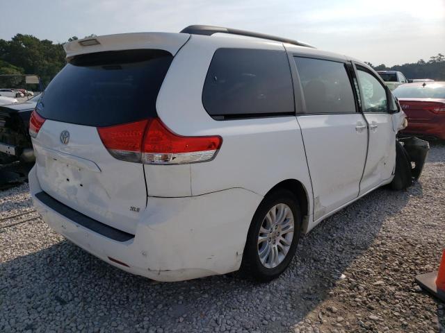 Photo 4 from auction – 2011 TOYOTA SIENNA XLE with VIN 5TDYK3DC6BS123692