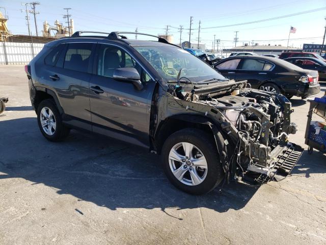Photo 1 from auction – 2019 TOYOTA RAV4 XLE with VIN 2T3W1RFV3KC018720