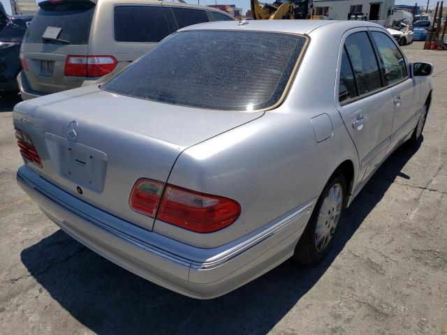 Photo 4 from auction – 2001 MERCEDES-BENZ E 320 with VIN WDBJF65J51B346279