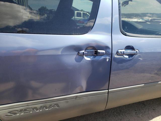 Photo 9 from auction – 2002 TOYOTA SIENNA CE with VIN 4T3ZF19C42U477490