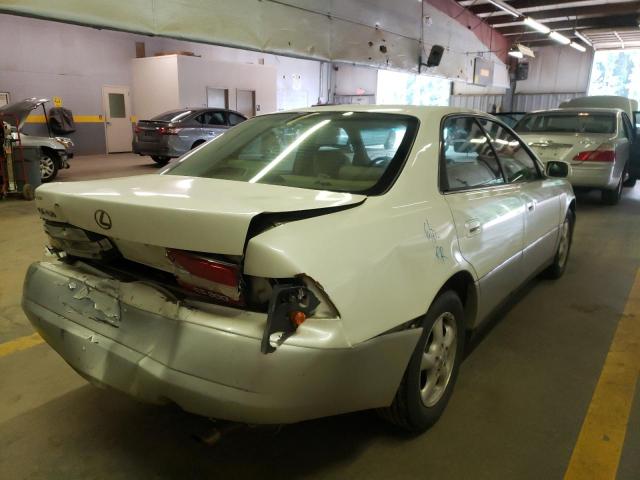 Photo 4 from auction – 2000 LEXUS ES 300 with VIN JT8BF28GXY5075273