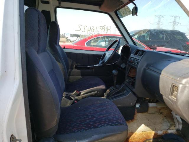 Photo 5 from auction – 1996 GEO TRACKER with VIN 2CNBJ1869T6915375