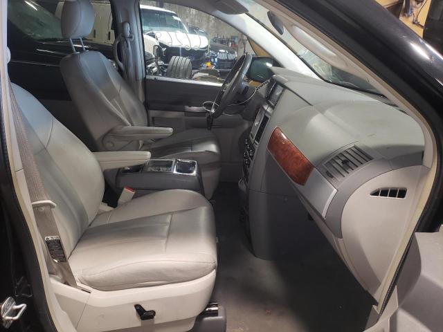 Photo 5 from auction – 2008 CHRYSLER TOWN & COU with VIN 2A8HR54P18R759294
