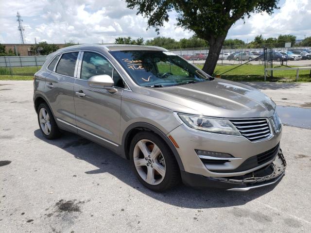 LINCOLN MKC PREMIE 2016 with VIN 5LMCJ1C92GUJ12370 - Photo from auction