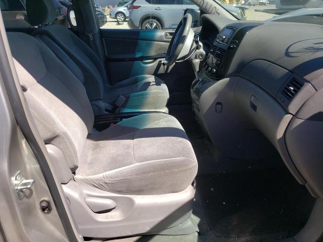 Photo 5 from auction – 2004 TOYOTA SIENNA CE with VIN 5TDZA23C14S100620