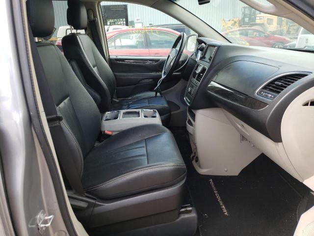 Photo 5 from auction – 2016 CHRYSLER TOWN & COU with VIN 2C4RC1BG5GR156985