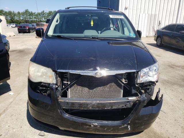 Photo 9 from auction – 2010 CHRYSLER TOWN & COU with VIN 2A4RR5D15AR495455