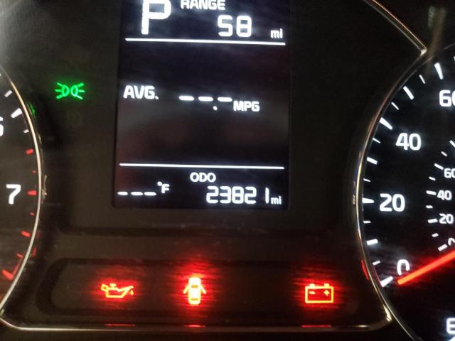 Photo 8 from auction – 2017 KIA FORTE LX with VIN 3KPFK4A73HE109451