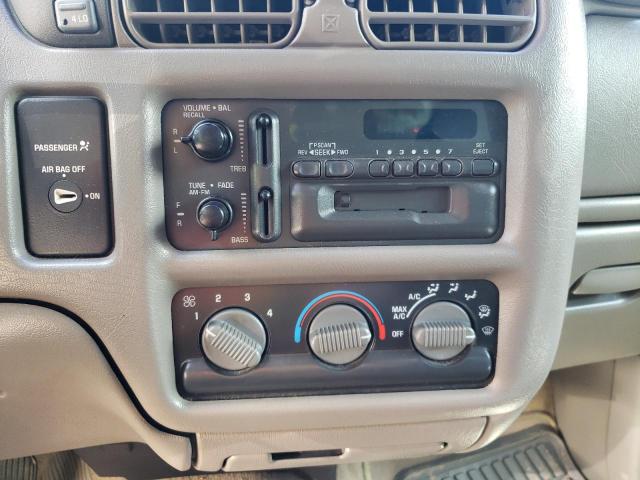 Photo 9 from auction – 1998 GMC SONOMA with VIN 1GTDT19X9W8526510