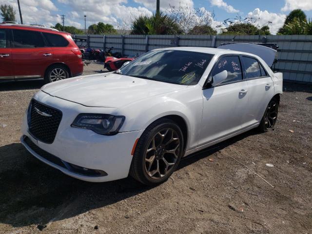 Фото 2 с аукциона – 2017 CHRYSLER 300 S с VIN 2C3CCABGXHH653516