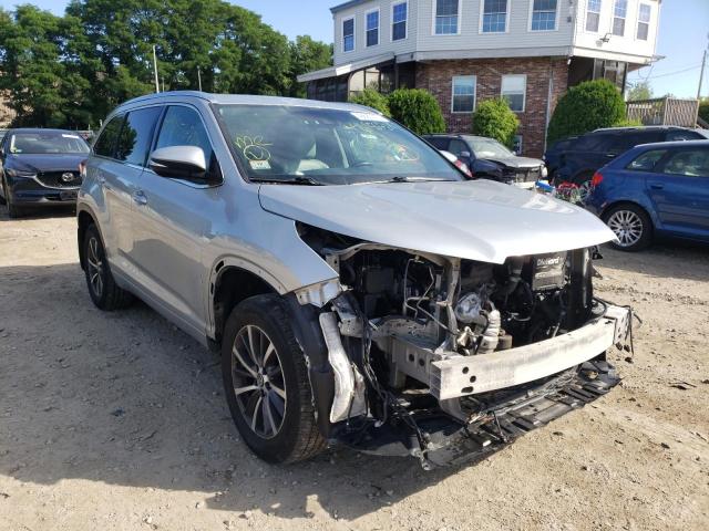 Zdjęcie 1 z aukcji – 2017 TOYOTA HIGHLANDER z VIN 5TDJZRFH9HS443686