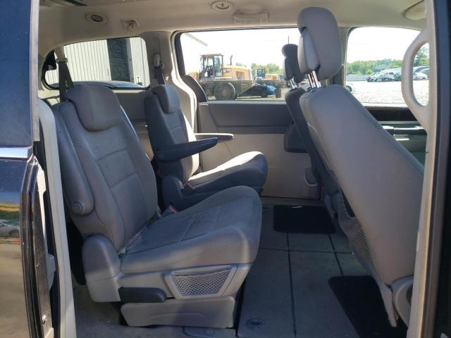 Photo 6 from auction – 2010 CHRYSLER TOWN & COU with VIN 2A4RR5D15AR495455