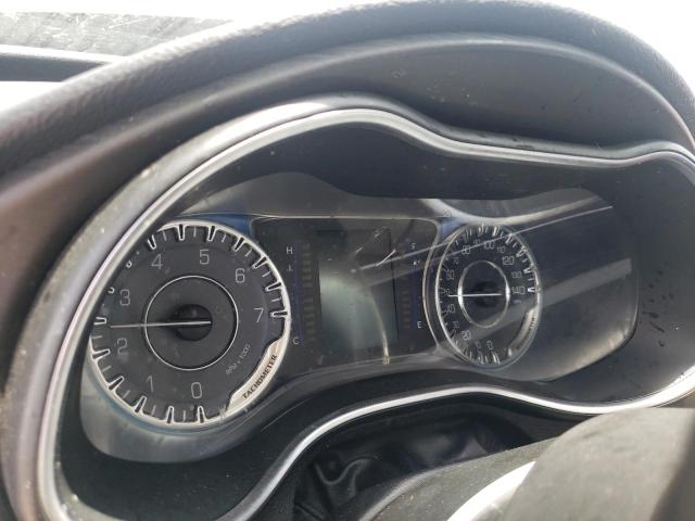Photo 8 from auction – 2015 CHRYSLER 200 LIMITE with VIN 1C3CCCAB7FN628823
