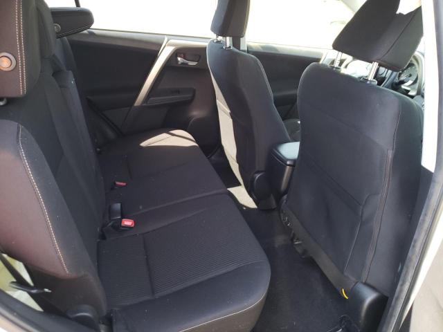 Photo 6 from auction – 2015 TOYOTA RAV4 XLE with VIN JTMWFREV7FJ055002