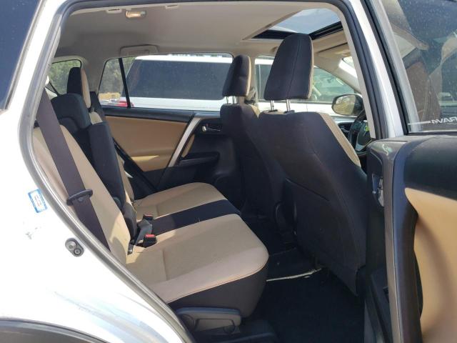 Photo 6 from auction – 2017 TOYOTA RAV4 XLE with VIN JTMWFREVXHJ701460