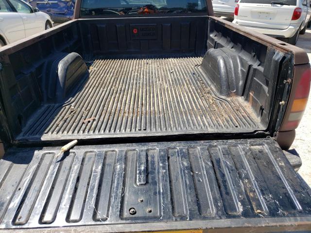 Photo 6 from auction – 2001 CHEVROLET SILVERADO with VIN 1GCEC14W41Z325670