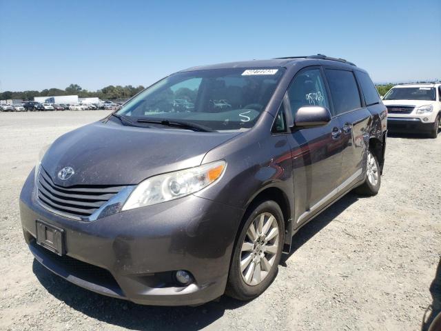 Photo 2 from auction – 2012 TOYOTA SIENNA XLE with VIN 5TDDK3DC7CS044015