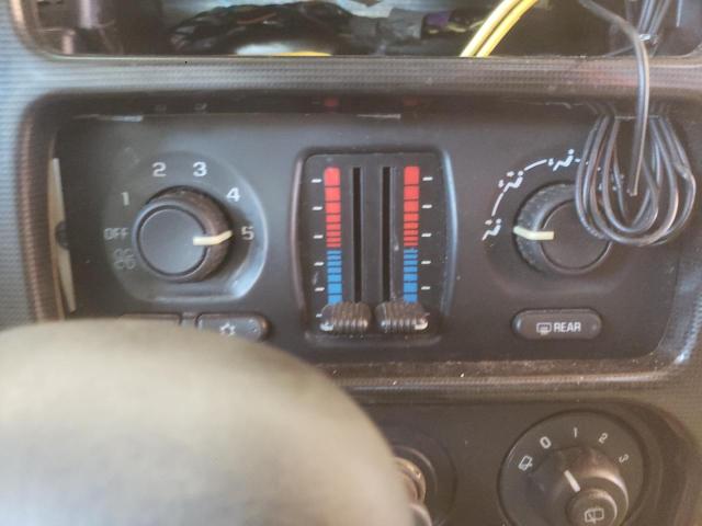 Photo 9 from auction – 2004 GMC ENVOY with VIN 1GKDT13S242145213