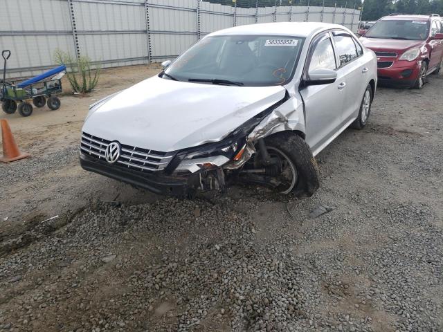 Photo 2 from auction – 2015 VOLKSWAGEN PASSAT S with VIN 1VWAT7A35FC092949